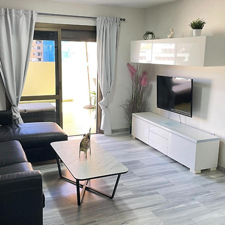 2 Bedroom 2 Bathroom Apartment In The Heart Of Fuengirola With Big Terrace And Free Parking Space Close To Beach Екстериор снимка