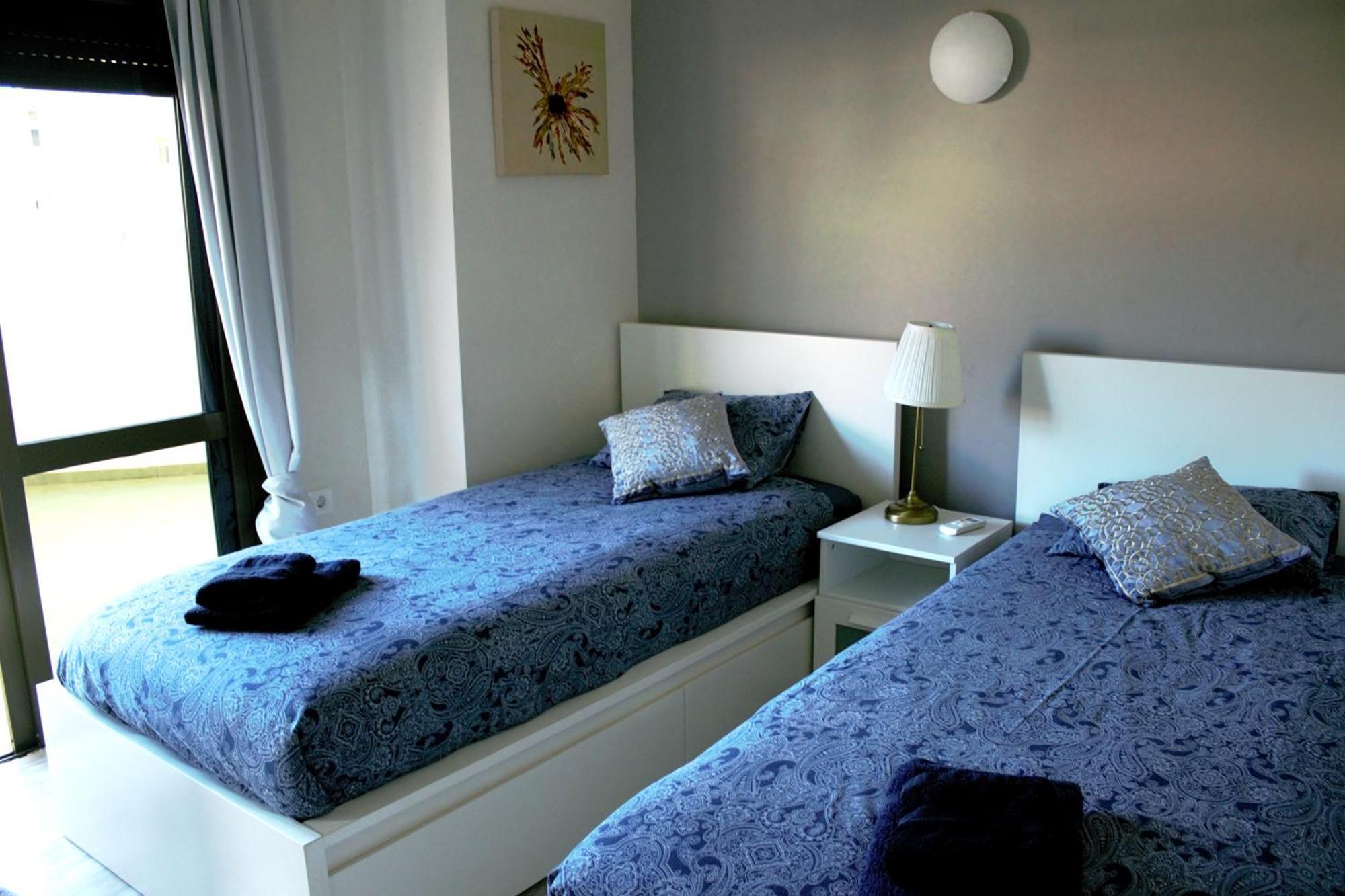 2 Bedroom 2 Bathroom Apartment In The Heart Of Fuengirola With Big Terrace And Free Parking Space Close To Beach Екстериор снимка
